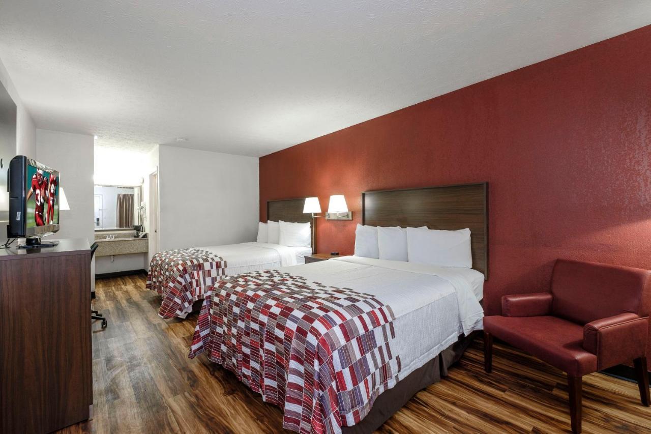 Red Roof Inn Edgewood Exterior photo
